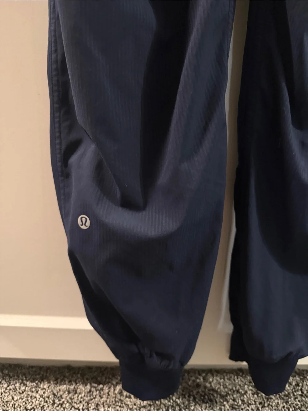 Lululemon Women’s Navy Jogger Pants Drawstring 27” Inseam No Size Tag